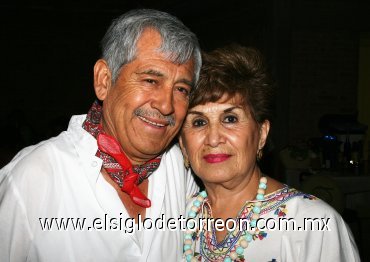 19092007
Don Porfirio Mota García fue festejado por
