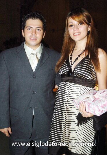 23092007
Alfredo Lozano y Abril Paratt.