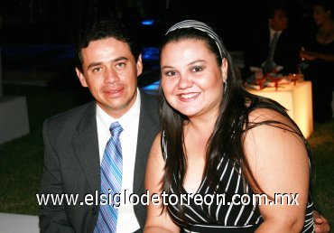 23092007
Fernando Pedroza Hernández y Claudia Villalobos de Pedroza