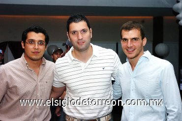 22092007
Ranier Cervantes, Aldo López y Adrián Murra.