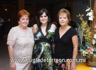 23092007
Valeria Jardón Castro, en la despedida de soltera que le ofrecieron Adriana Castro de Jardón y Pily Izaguirre de Towns.