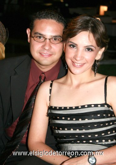 17092007
Jorge Ledesma y Lorena Anaya