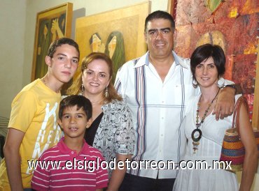 17092007
Anabel Guiza, Antonio Anaya, Laura Calleja, Andrés Xovelo y Antonio Anaya.