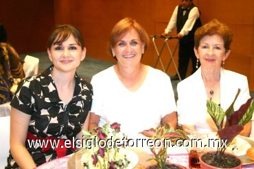 24092007
Bárbara Cofiño de Leal, Güera Grageda de Cofiño y Bety Gándara de Issa