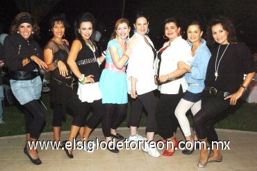25092007
Elisa, Lily, Claudia, Griselda, Ana, Marcela, Bárbara y Pilar, se la pasaron muy bien.