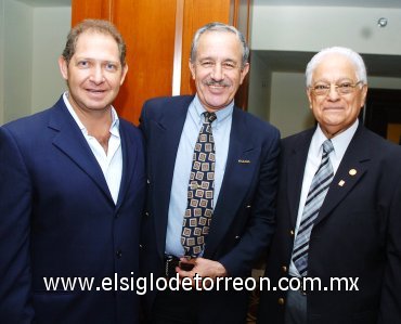30092007
Alfredo Mafud, Felipe Pérez y don Pedro Rivas.