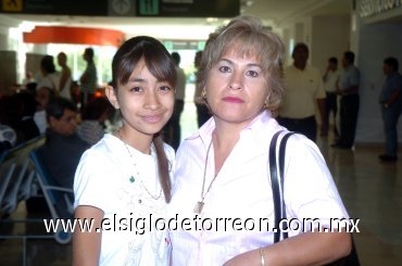 28082007
Rosa García y Miranda Canales viajaron a Ciudad Juárez.