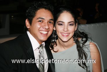 27092007
Salvador Medina y Laura Valdés