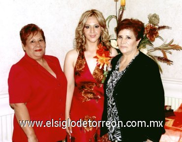 26092007
Antonia Martínez de Lozoya y Graciela Contreras de Leyva organizaron la fiesta de Yamili Lozoya.