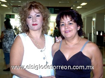 01102007
Patricia Castruita y Sara Mesta viajaron a Los Ángeles.