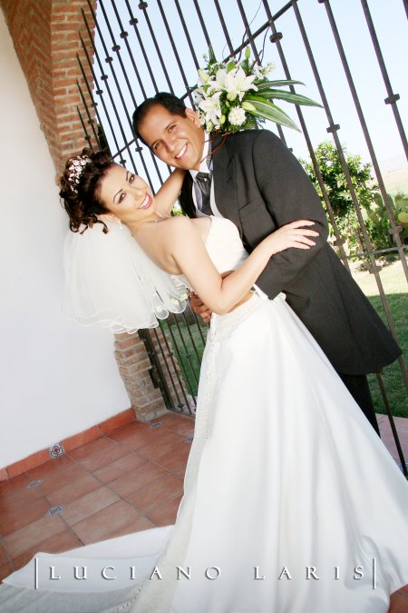 Sr. Carlos Gerardo Rodríguez Álvarez y Srita. Rommy Navarro Díaz contrajeron matrimonio en la parroquia Los Ángeles, el sábado 18 de agosto de 2007. 

Estudio Luciano Laris.