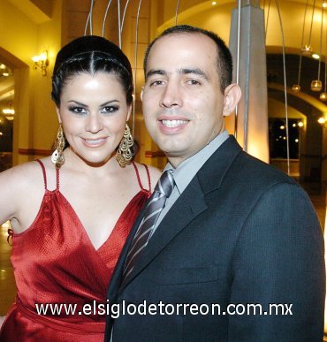 04102007
Analú Aranzábal de Gómez y Ricardo Gómez Cantú.