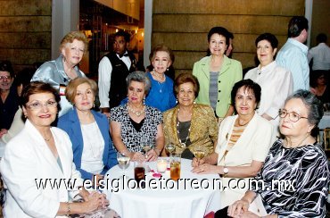 07102007
Claudia Máynez, Chepis de Muñoz, Lupita de Allegre, Estela de Casas, Chole de Anaya, Lupita de Sotomayor, Martha Rodríguez, Conchita Guerrero, Vivi de la Peña y Cata Nava.