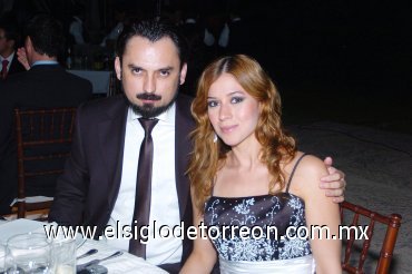 07102007
Daisy Garza y Andrés Pérez.