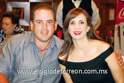 Omar Giacomán y Liliana Zarzar de Giacomán.