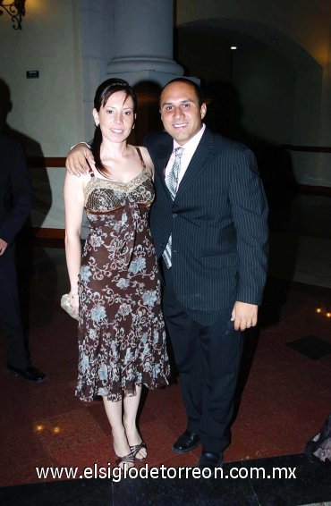 10102007
Fabiola Karam y Carlos Cruz.