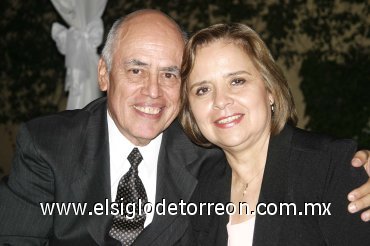 11102007
Jorge Torres Acuña y Rosana de Torres.