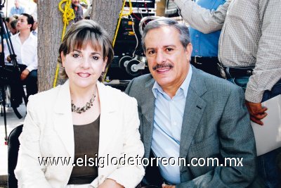 Rocío Villarreal de Juan Marcos y Salomón Juan Marcos.