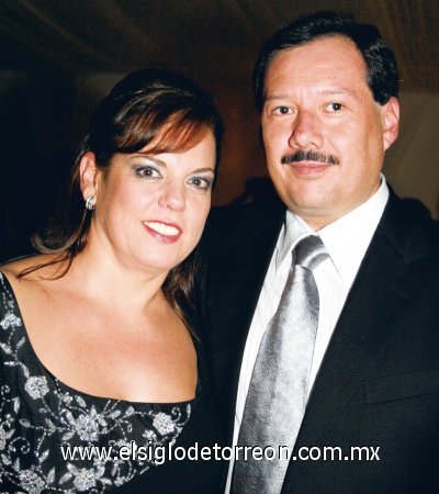 Lorena Cantú y Homero Ramos.