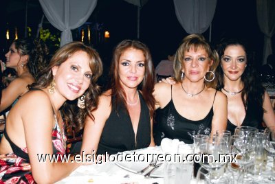 Minerva Ochoa, Araceli Sama, Margarita Serrato y Margarita Safa.