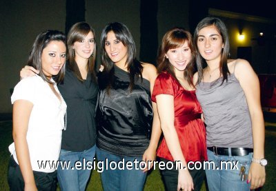 Stephy, Miranda, Mariely, Ana Tere y Mariana.