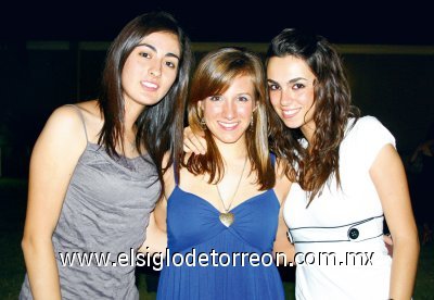 Mariana Ramírez, Cristina Larrínaga y Arantza Díaz.