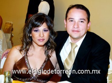 16102007
Anabell Rodríguez de López y Fernando López.