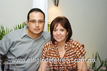 14102007
Ernesto y Martha Oviedo.