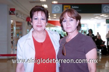 13102007
María Ávila y Marlene de Ortiz llegaron a Torreón procedentes de Guadalajara