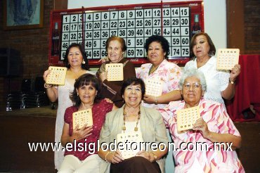 18102007
Hortencia de García, Eloísa López, Vicky de Chávez, Migralia Luna, Tina Poblano, Lupita Betancourt y María Elena Sánchez.