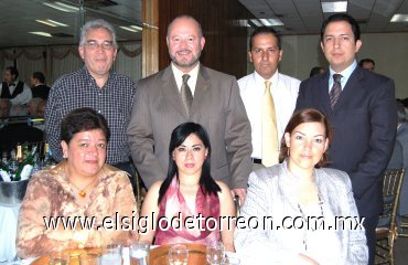 23102007
Antonieta Navarro, Martha Chavarría, Cecilia Braña, Jaime Guerrero, Rodolfo Garza, Felipe González y Sabino López.