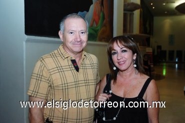 21102007
Juan Aguilera y Edna de la Colina.