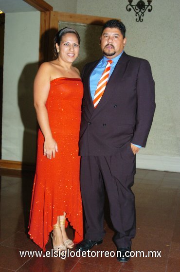 26102007
Griselda Espinoza y Rolando Mendoza.