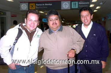 02112007
Gerardo Mackay, Carlos Salazar y Jesús González llegaron de la Ciudad de México.