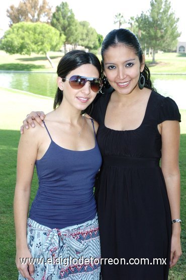 03112007
Paola Garza y Citlali Morales de Méndez.