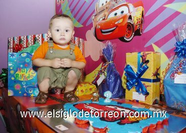 01112007
Javier Alarcón Rivas el día de si piñata realizada el pasado mes de septiembre.