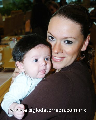 03112007
El pequeño Faruk Fernández Vargas y Odila Villarreal de Fernández.