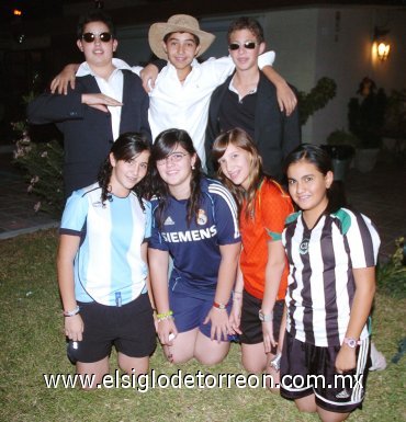 02112007
Marcelo Garza, Javier Villar, Ricardo González, Cristina Murra, Marcela Martínez, Bárbara Castillo y Ana Lety Aranzábal.