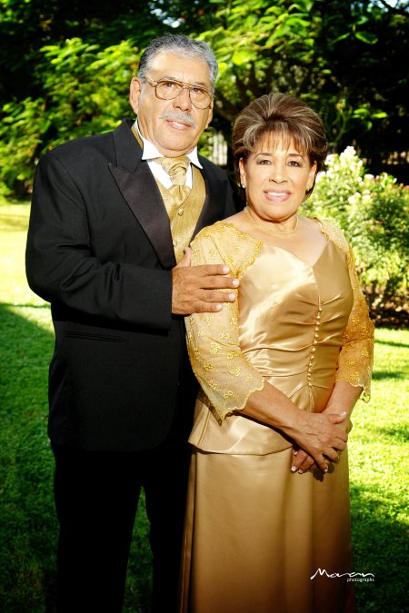 Sr. José Héctor Coronado Carmona y Sra. María del Socorro Hernández Ledezma celebraron su 50 Aniversario de Bodas, con una misa de acción de gracias en la Catedral de Nuestra Señora del Carmen.

Fotografía Moran