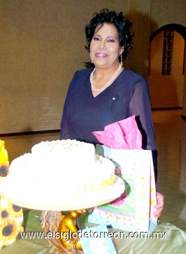 05112007
Andrea Olguin Amezcua fue festejada en su cumpleaños el pasado 31 de octubre.