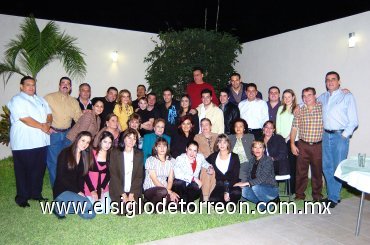 04112007
Por su cumpleaños doña Celia Sandoval de Arratia fue festejada por hijos y nietos con una muy agradable cena.