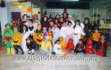 07112007
Divertida fiesta de disfraces tuvo el pequeño Gael Alexander Rojas López por su cumpleaños.