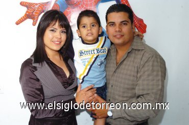 07112007
Héctor Gael Martínez en su fiesta de cumpleaños que le organizaron sus papás Édgar Martínez Frías y Julieta de Martínez.