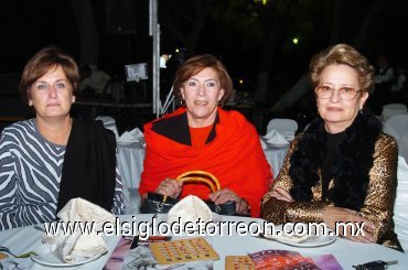 04112007
La Güera Grageda, Lety Albores y Susana.