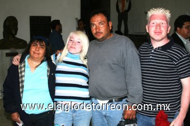 04112007
Mariángel Matamoros, Jennifer González, Sergio González y Miguel Matamoros.