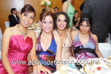04112007
Marisol Pargas, Adriana Mendivil, Verónica Martínez y Brenda Muñoz.