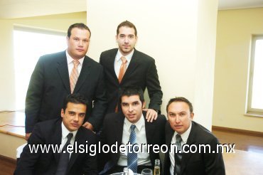 04112007
Paco Delgado, Adrián Aguilera, Ángel Ramos, Roberto Tueme e Iván Obeso.