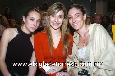 08112007
Lisseth de Bartheneuf, Elizabeth de Aranda y Leny de Collier.