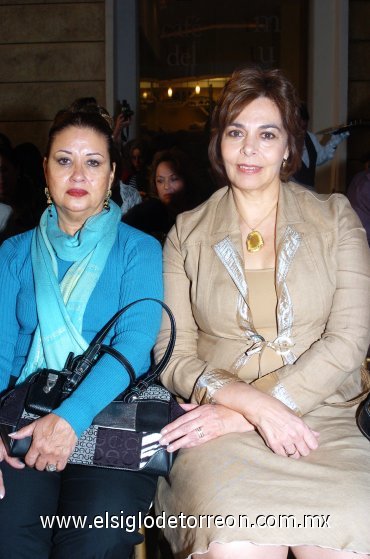 11112007
Bertha Martínez y Lucía Iduñate.