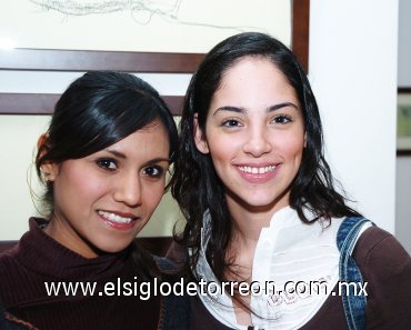 11112007
Laura Valdés y Cindy Saucedo.